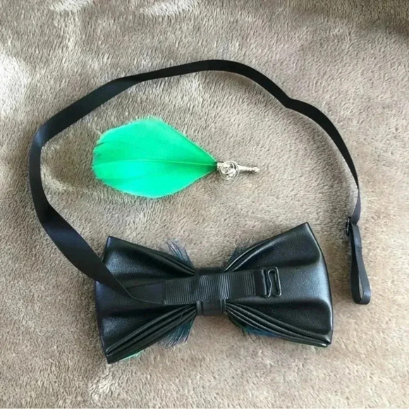 Kelly Green & Blue Luxury Leather Feather Bowtie and Lapel Pin Set Italy Formal - Picture 3 of 5